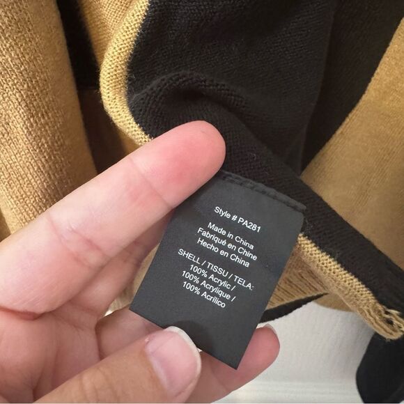 Parrish LA Women’s Colorblock Stevie Poncho Wrap Sweater NWT One Size Cozy Chic - Picture 9 of 10